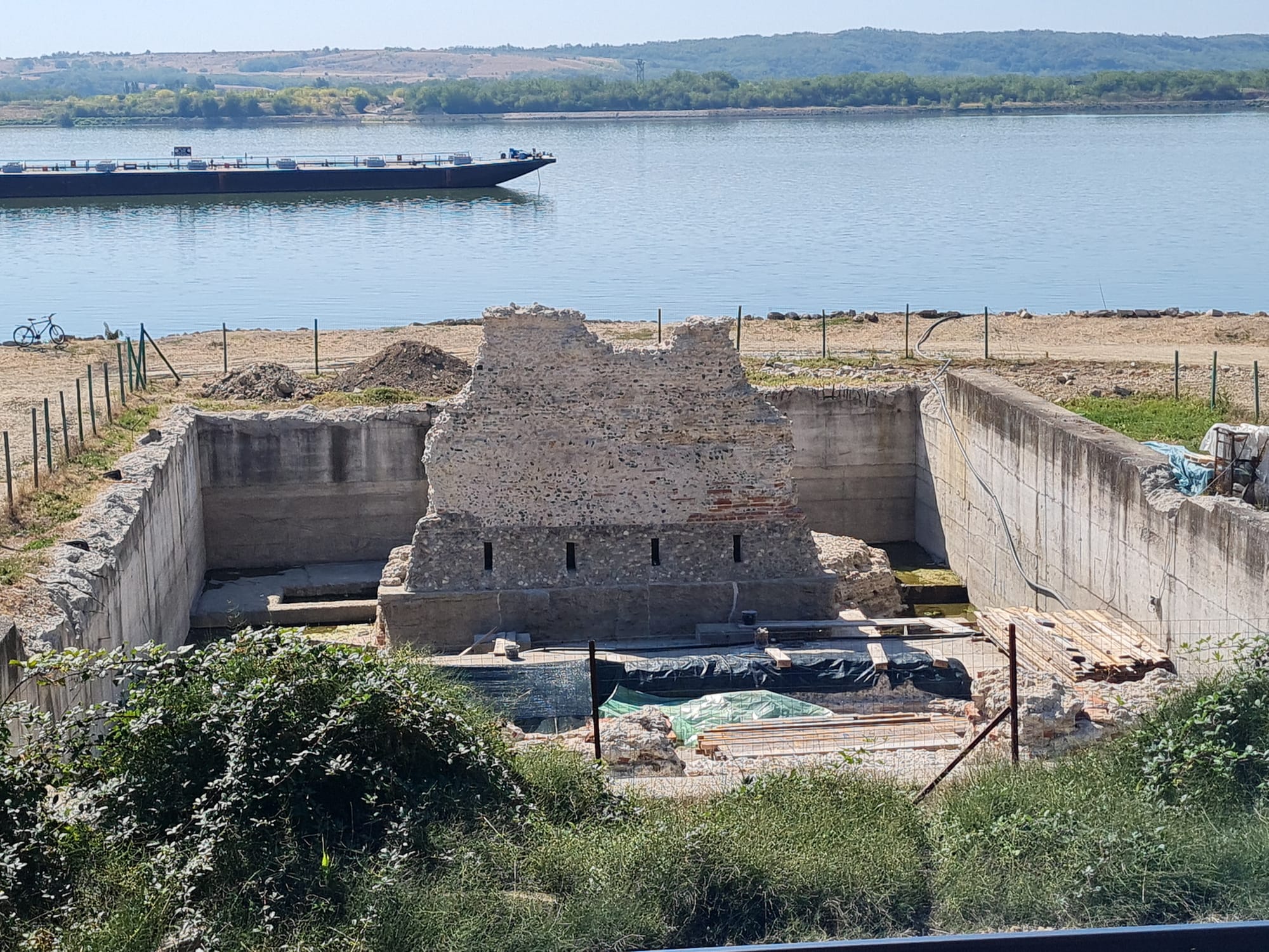 Trajan's Bridge remains at Danube’s northern bank