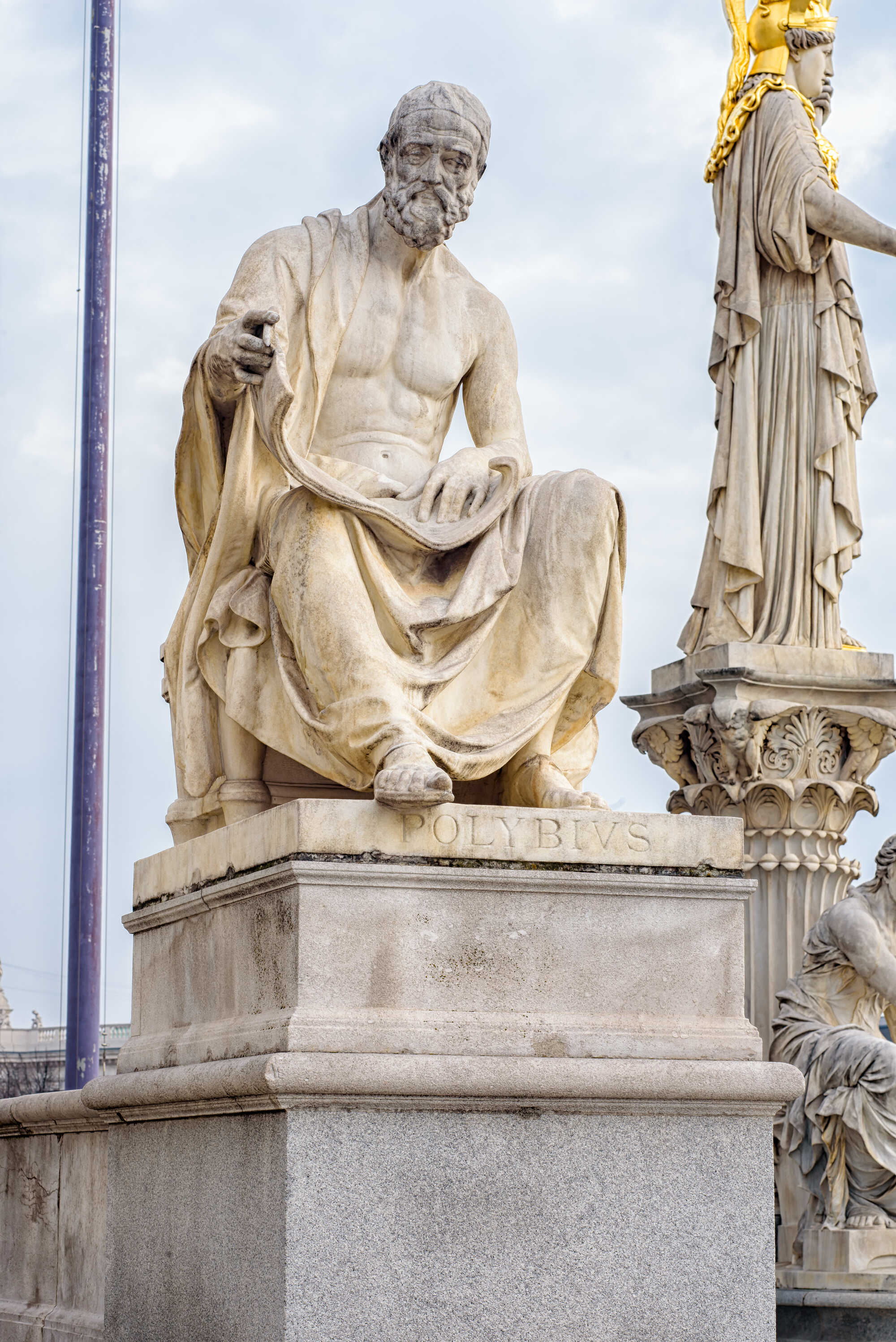 Polybius’ statue at the Parliament of Vienna. 