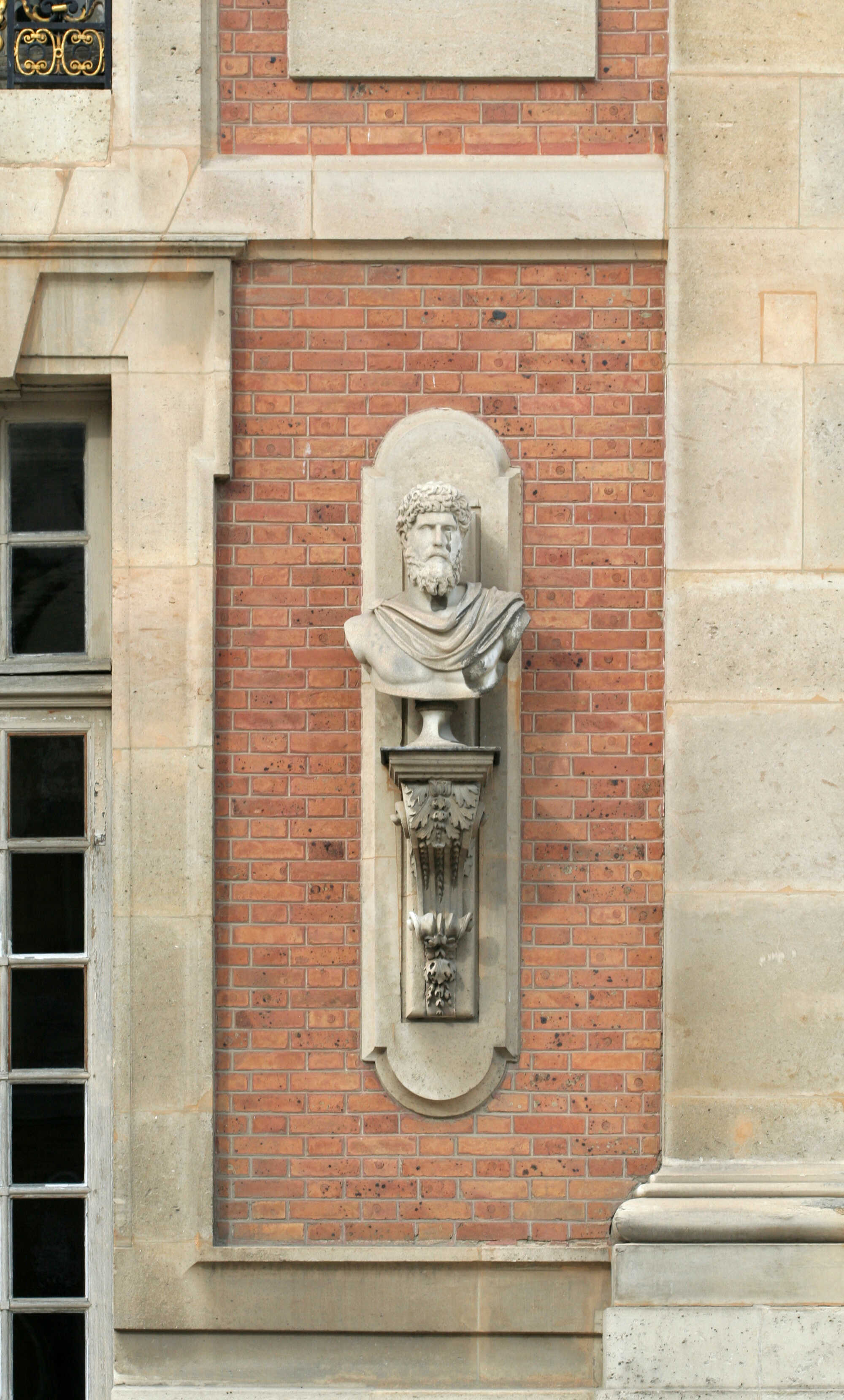 A bust of Lucius Verus on the Château de Versailles