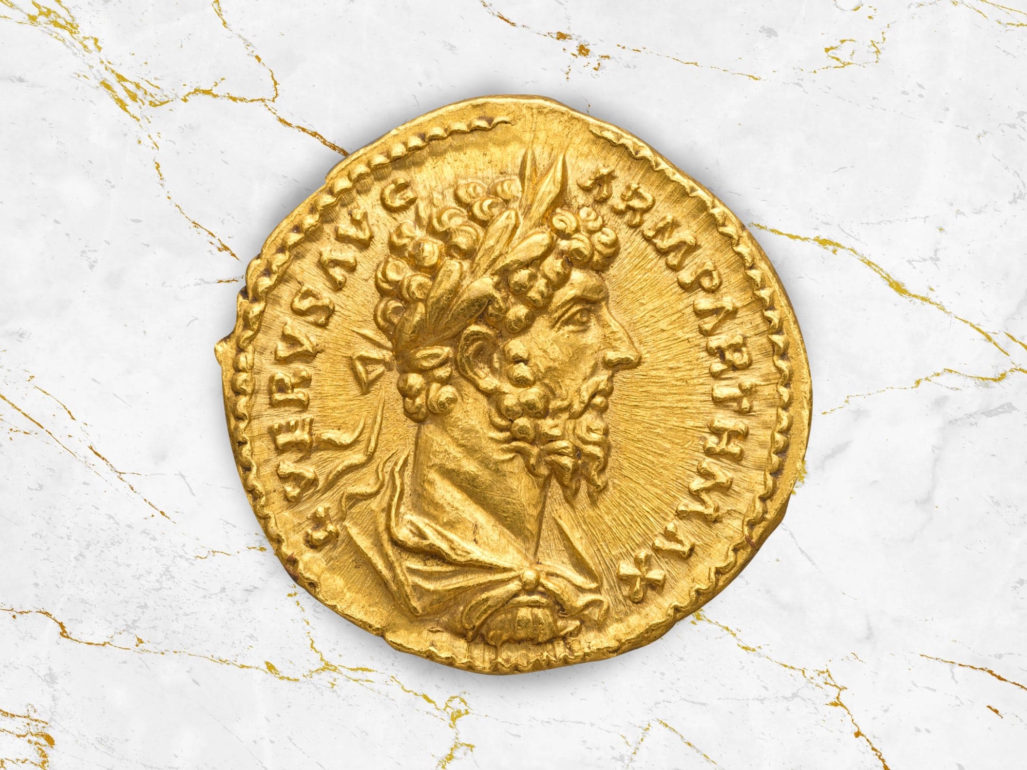 Gold aureus Roman coin of Lucius Verus