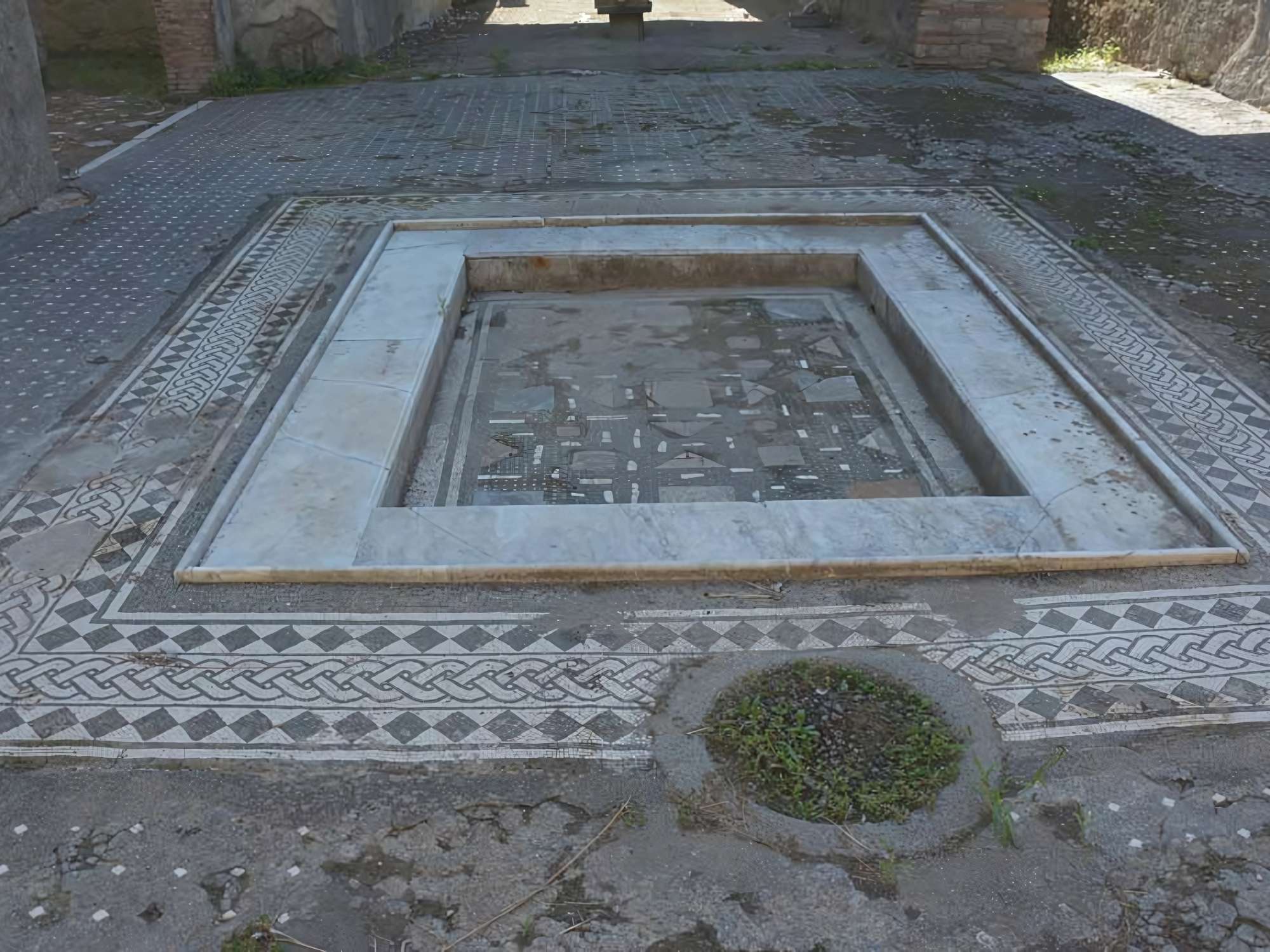 Pompeii. October 2019. Room 2, looking south across beautiful mosaic and marble impluvium in the atrium.