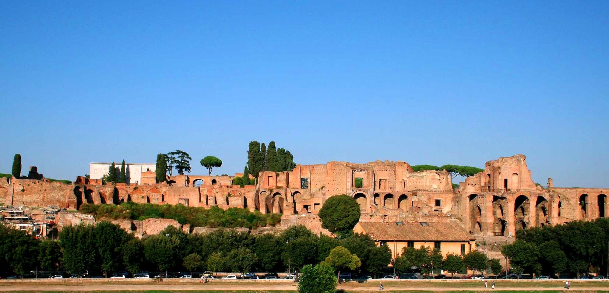 The Palatine seen from the Circus Maximus with the large arcaded foundations built by Septimius Severus